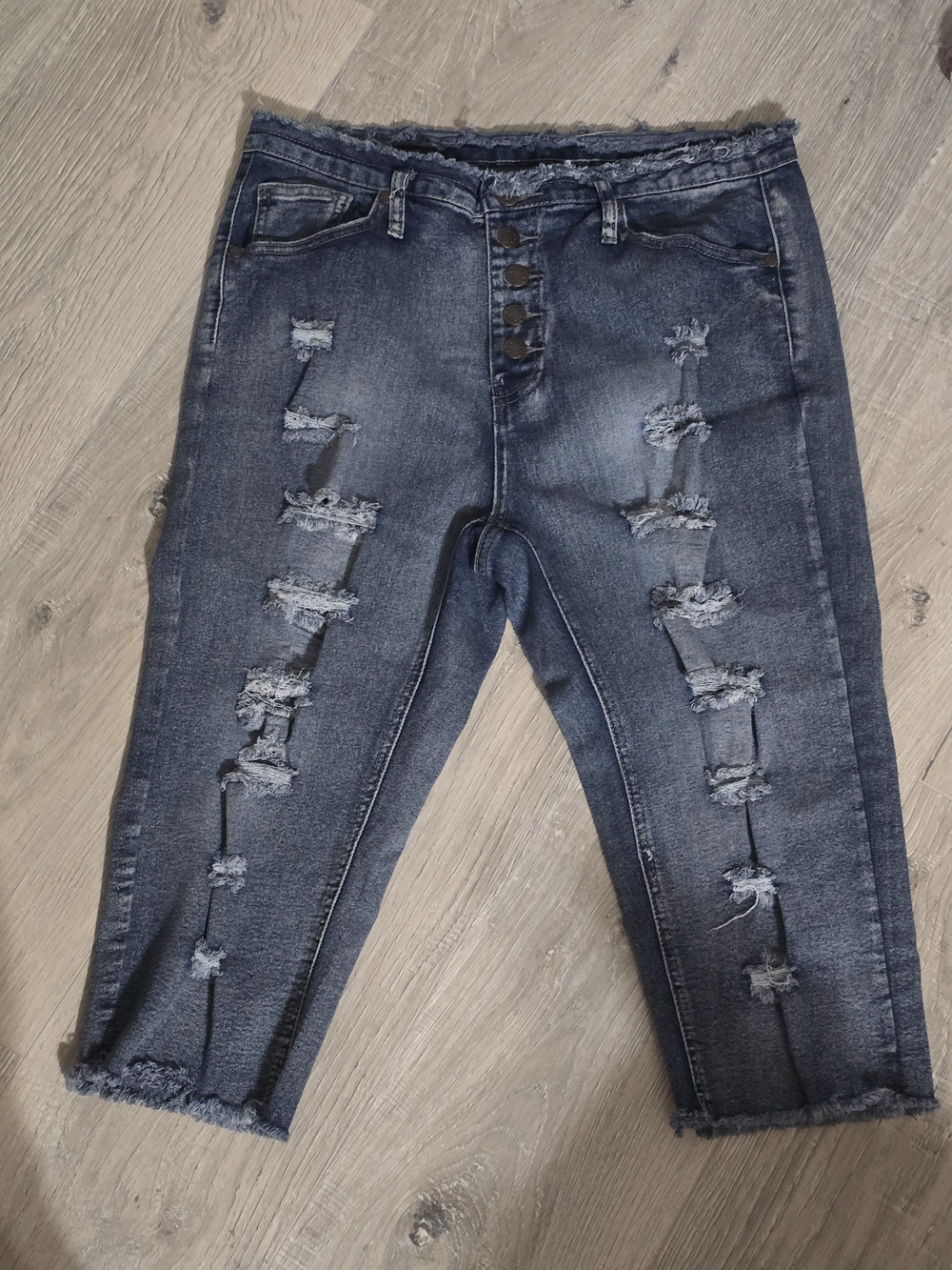 AQS Distressed High-Rise Cropped Jeans - Dark Blue